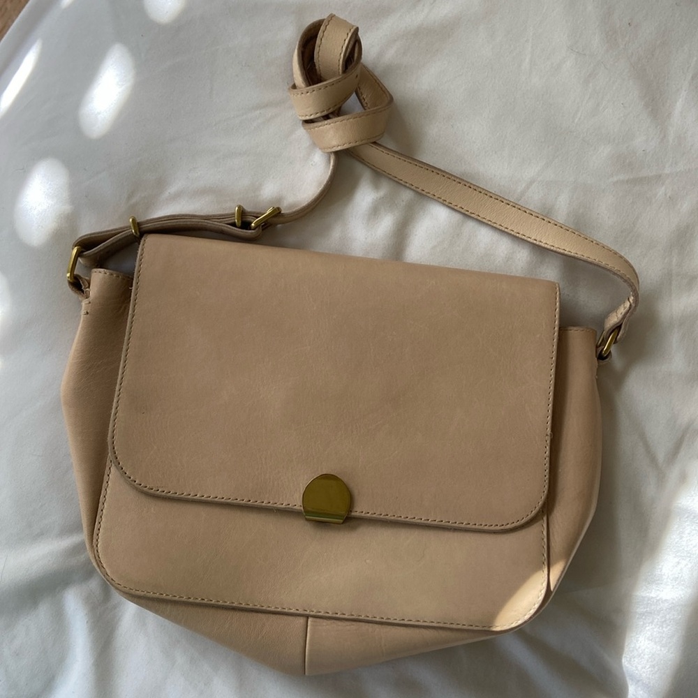 The Abroad Shoulder Bag